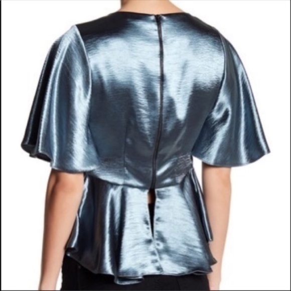 RO & DE Silky Metallic Cut Out Top - Picture 2 of 7